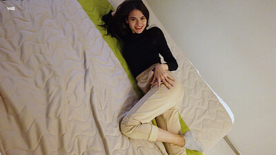 Model Lilly in Virgin Beauty